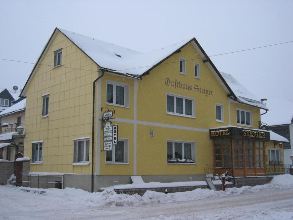 Hotel-Gasthaus Steiger Grafenthal Екстер'єр фото